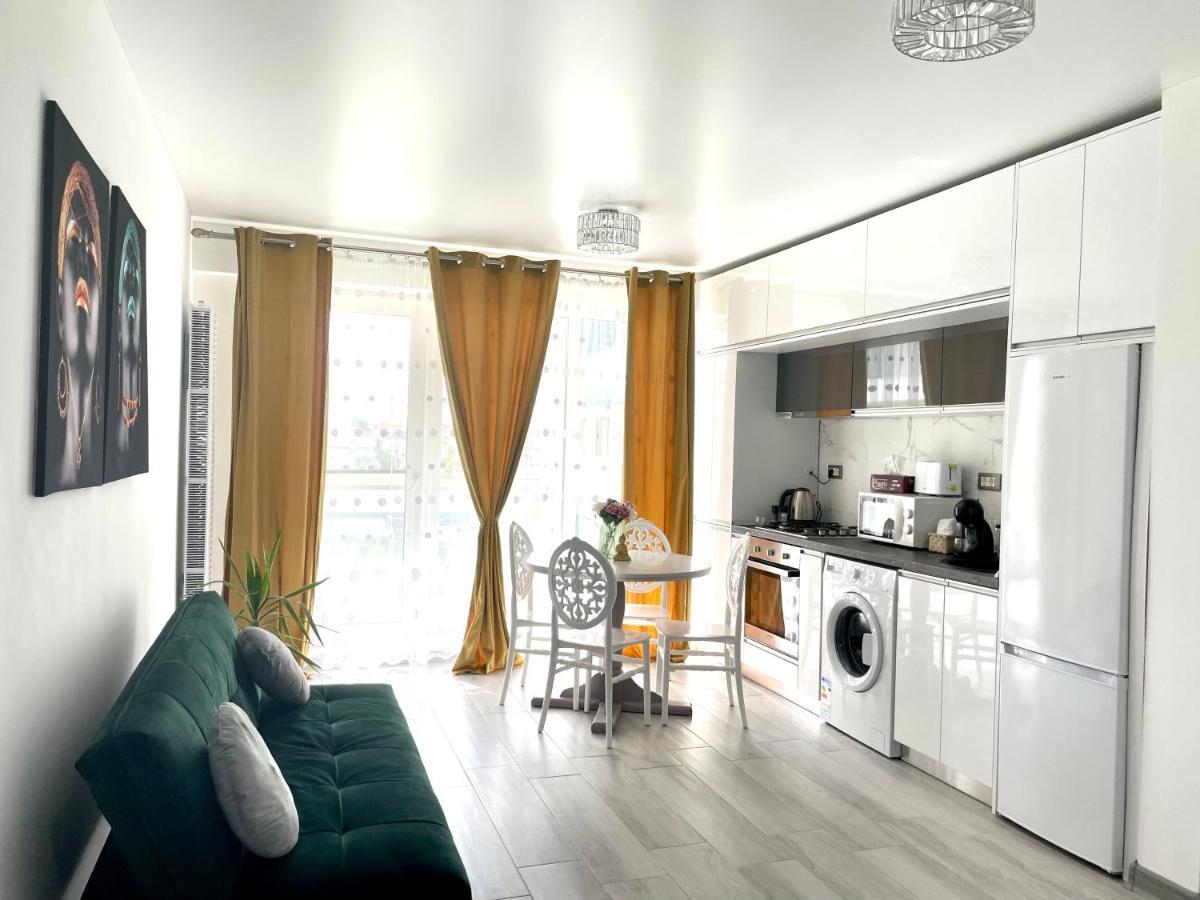 Apartmán Dominic 2 Beds 1 Sofa Parking Pool Apartament By Alezzi Nord10 Năvodari Exteriér fotografie